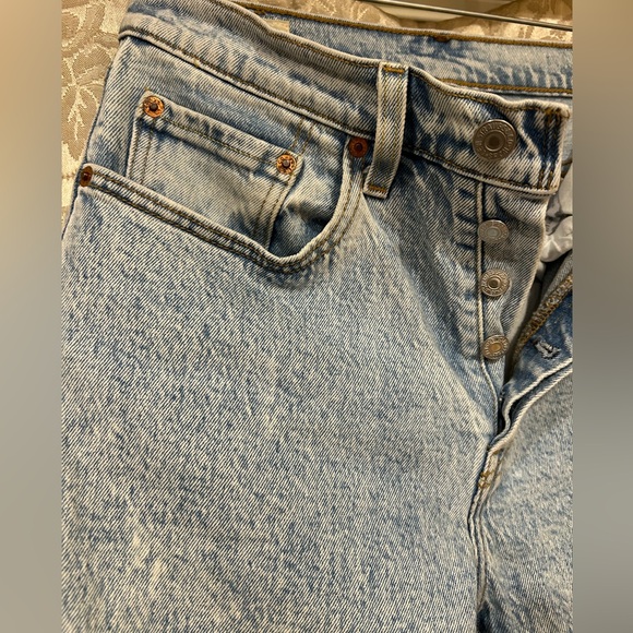 LEVI'S Women's 501 Jeans Size W26 / L26 - Light Blue, Button Fly, Quality - Picture 6 of 16